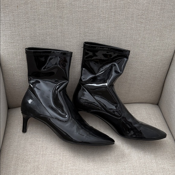 Zara Vinyl Effect Boots - Picture 1 of 4